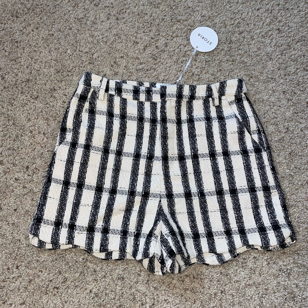 Woven tweed shorts